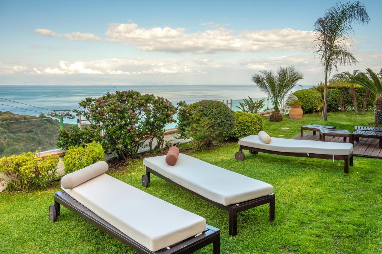 Luxury Taorum With Spectacular Sea Views In