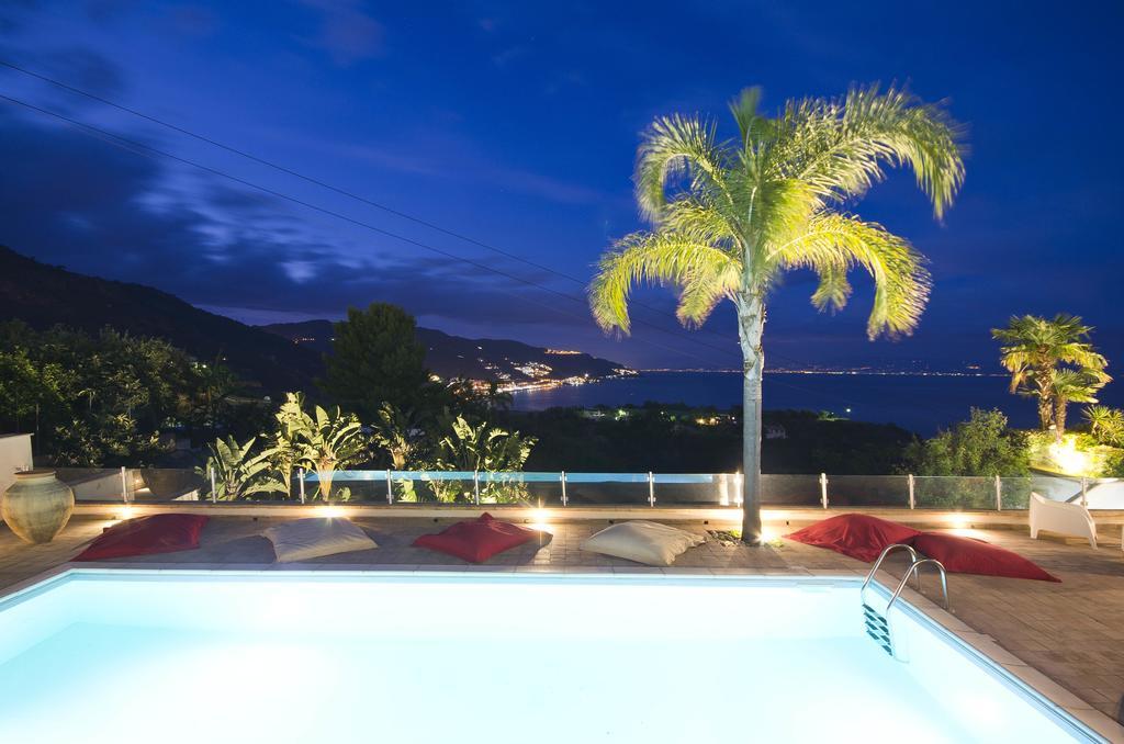 Luxury Taorum With Spectacular Sea Views In Taormine