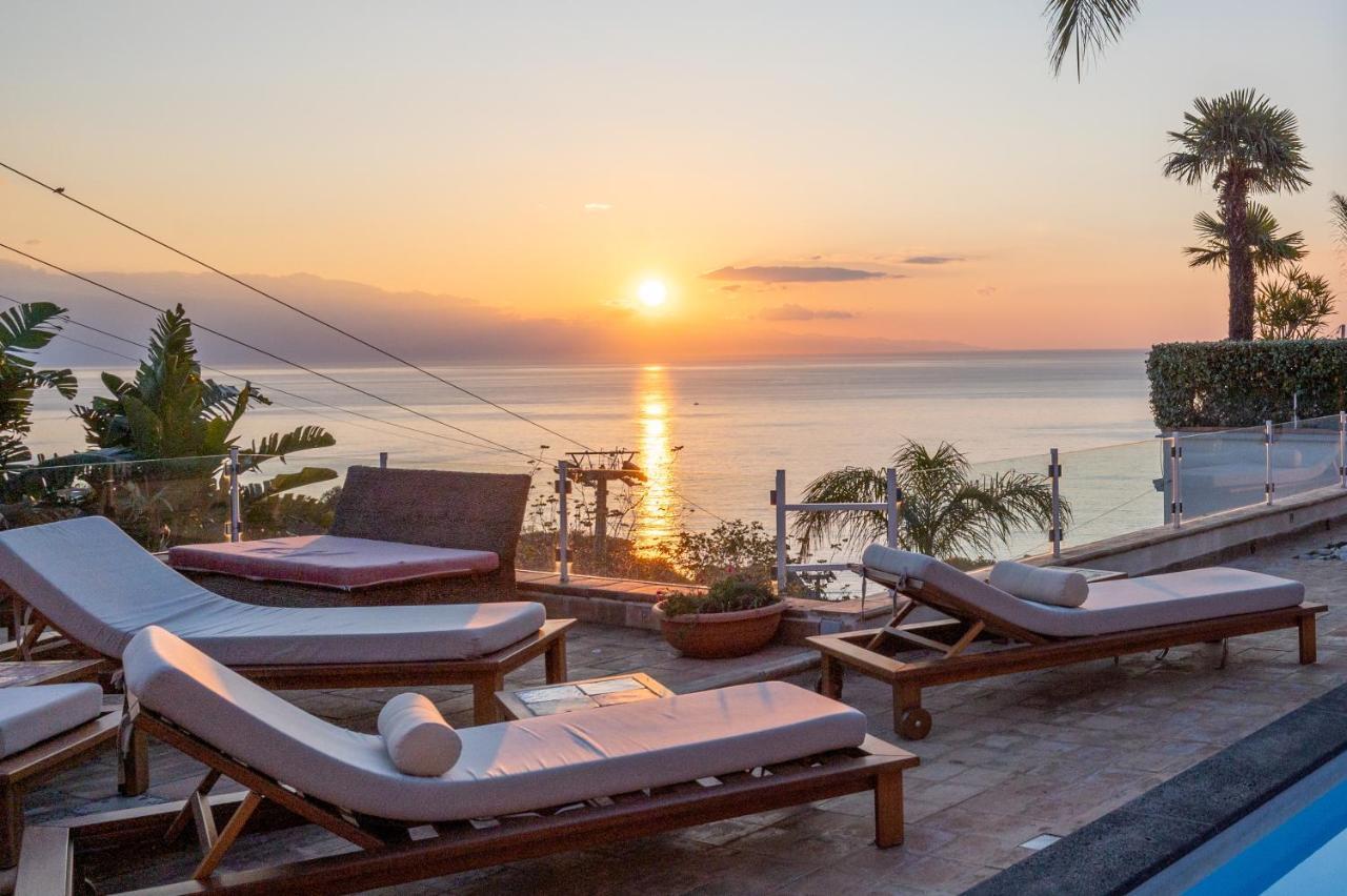 Villaer Luxury Taorum With Spectacular Sea Views In *