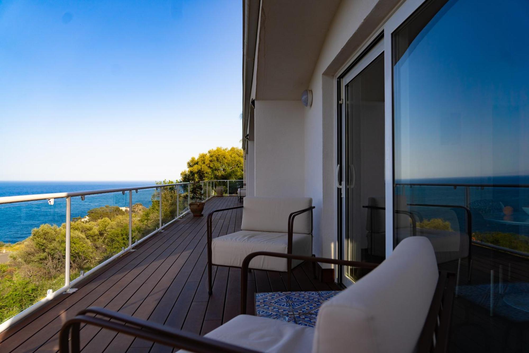 Villaer Luxury Taorum With Spectacular Sea Views In *