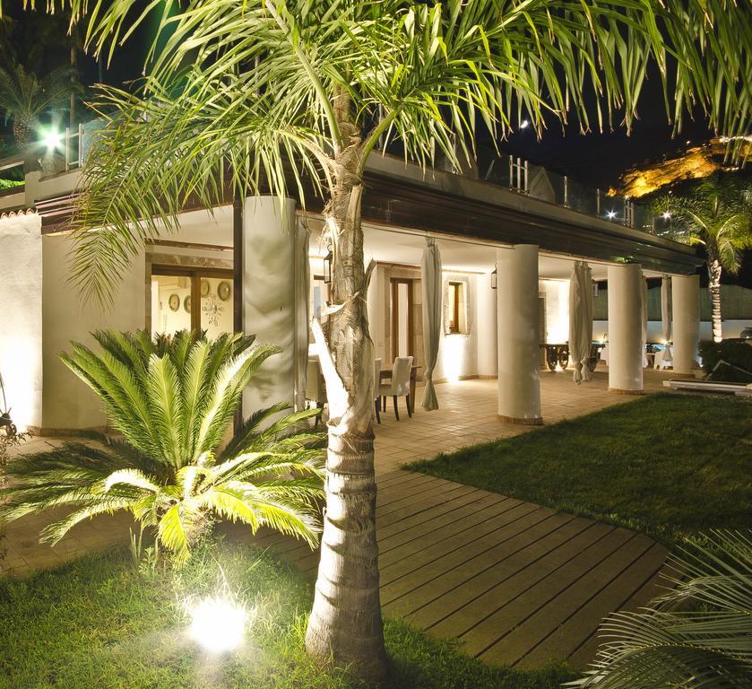 Villaer Luxury Taorum With Spectacular Sea Views In